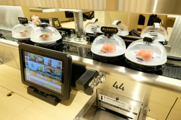 日本のレストラン チェーン、くら寿司は、コンベア ベルトの上にカメラを設置して顧客を監視する予定です。