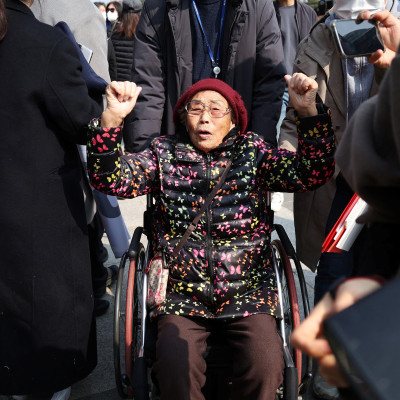 ソウルでの強制労働被害者補償をめぐる政府の解決計画を非難するデモ